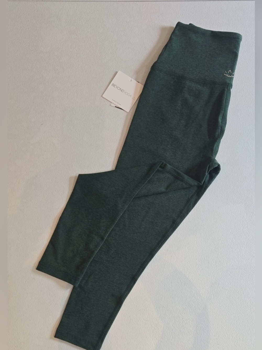 NWT Beyond Yoga Spacedye Caught In The Midi leggings, size XS - Picture 1 of 6